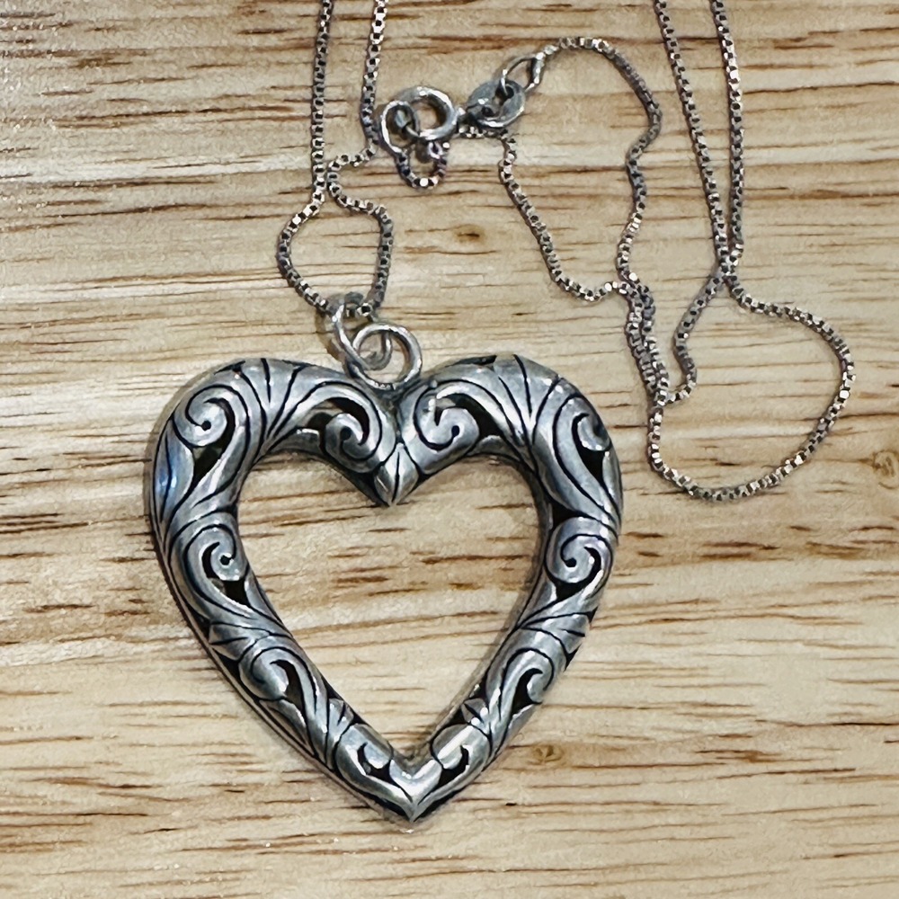 VTG Pendant Necklace 17 Inch Open Heart Love‎ Scroll Italy 925 Sterling 7.8g